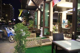 Bed Time Patong Hotel