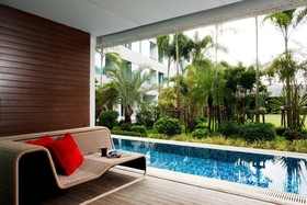 B-Lay Tong Phuket