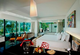 B-Lay Tong Phuket
