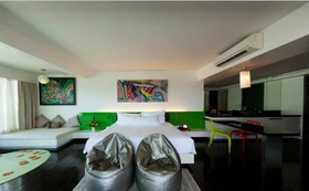 B-Lay Tong Phuket