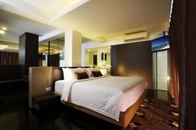 B-Lay Tong Phuket