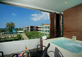 B-Lay Tong Phuket