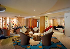 B-Lay Tong Phuket