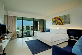 B-Lay Tong Phuket