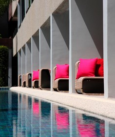 B-Lay Tong Phuket