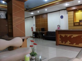Boonyathon House