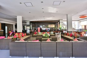 Casa Del M Resort