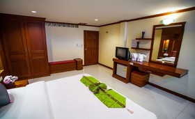 CC Porntip Hotel