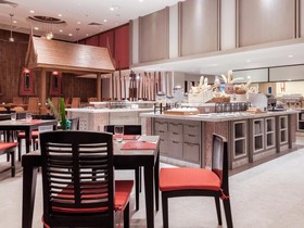 Deevana Plaza Phuket Patong