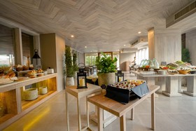 Dinso Resort & Villas Phuket Vignette Collection, an IHG Hotel