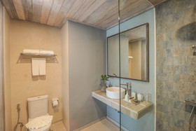 Dinso Resort & Villas Phuket Vignette Collection, an IHG Hotel