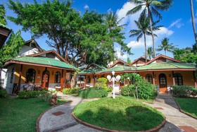 Eden Bungalow Resort