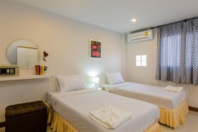 Eing Lay Beach Guesthouse