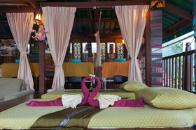 Expat Hotel