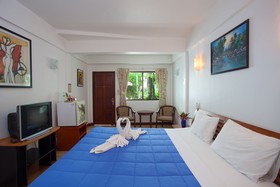 Expat Hotel