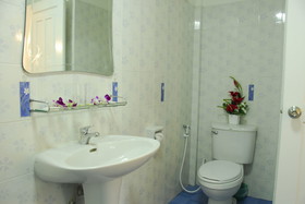 Expat Hotel