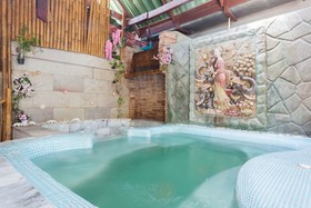 Expat Hotel