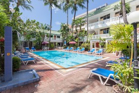 Expat Hotel