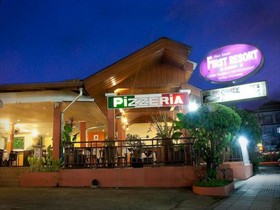 First Resort Albergo