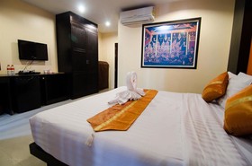 FunDee Boutique Hotel