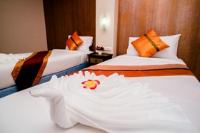 OYO 75321 Gemma Patong