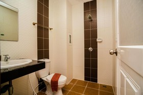 OYO 75321 Gemma Patong