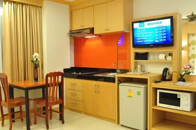 Green Harbor Hotel & Service Apartments