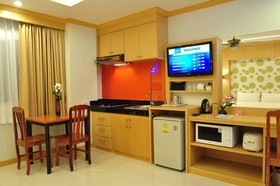 Green Harbor Hotel & Service Apartments