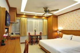 Green Harbor Hotel & Service Apartments