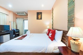 Green Mango Guesthouse by ZEN Rooms