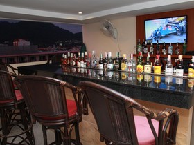 Hemingways Silk Hotel