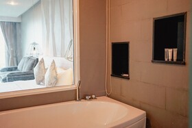 Hubtel Patong Suite