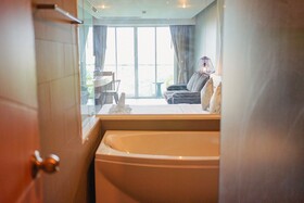 Hubtel Patong Suite