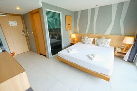 Hubtel Patong Suite