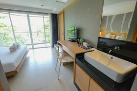 Hubtel Patong Suite