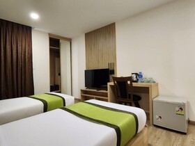 iCheck inn Darisa Patong