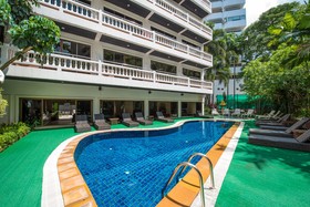 Happy Holiday Resort and Apartments Patong Beach