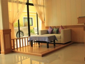 IStay Guesthouse Patong