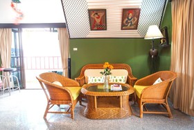 Kelly's Residency