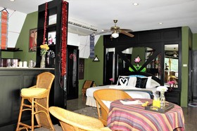 Kelly's Residency