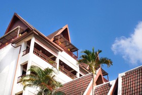 Kelly's Residency