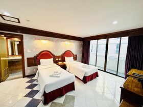 Lime Hotel