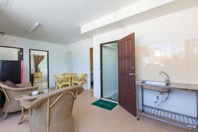 Marina Boutique Suites Guesthouse