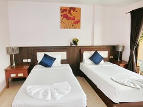 Marine Inn and Wanna House
