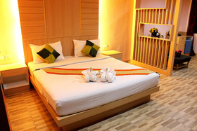 Marine Inn and Wanna House