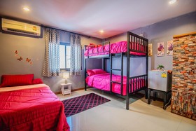 Menulis Coolly House Patong