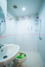 Menulis Coolly House Patong