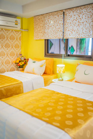 Menulis Coolly House Patong