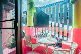 Menulis Coolly House Patong