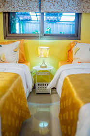 Menulis Coolly House Patong